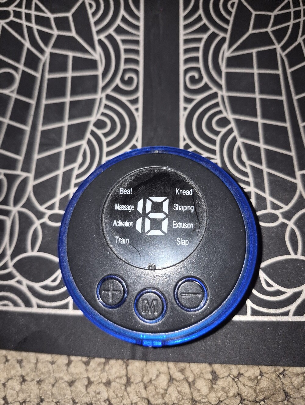 EMS Foot Massager with Remote - Picture 2 of 4